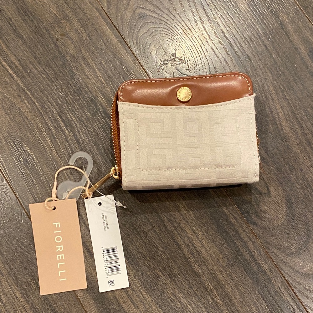 NWT Fiorelli Beige and Brown Wallet